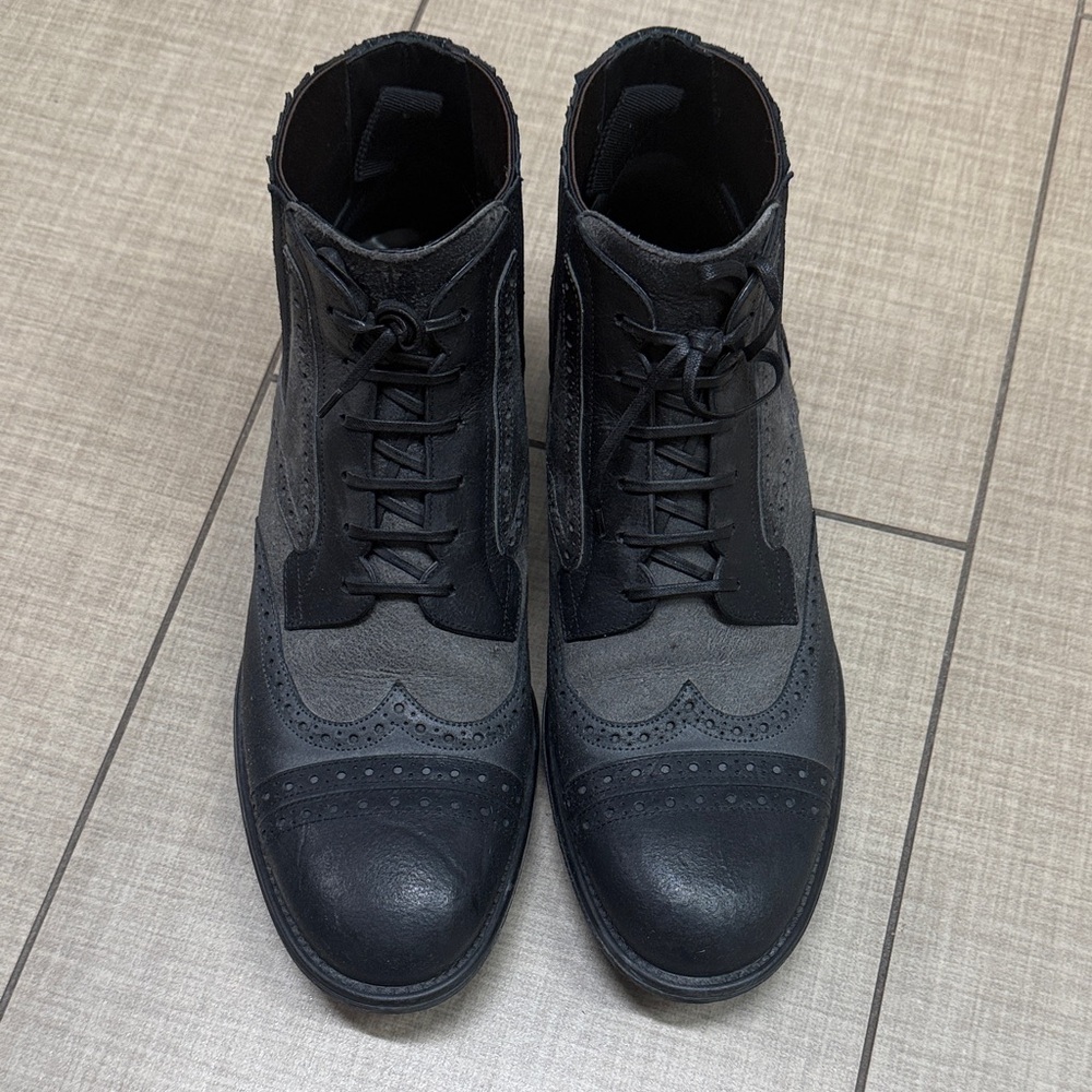 Dolce & Gabbana Black / Gray Brogue Lace-Up Ankle Boots size 10 (US 11)